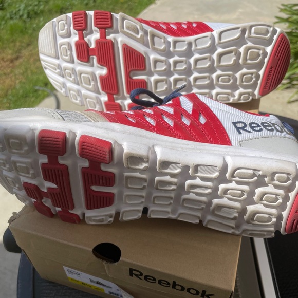 Men’s Reebok Sneakers - Picture 3 of 6